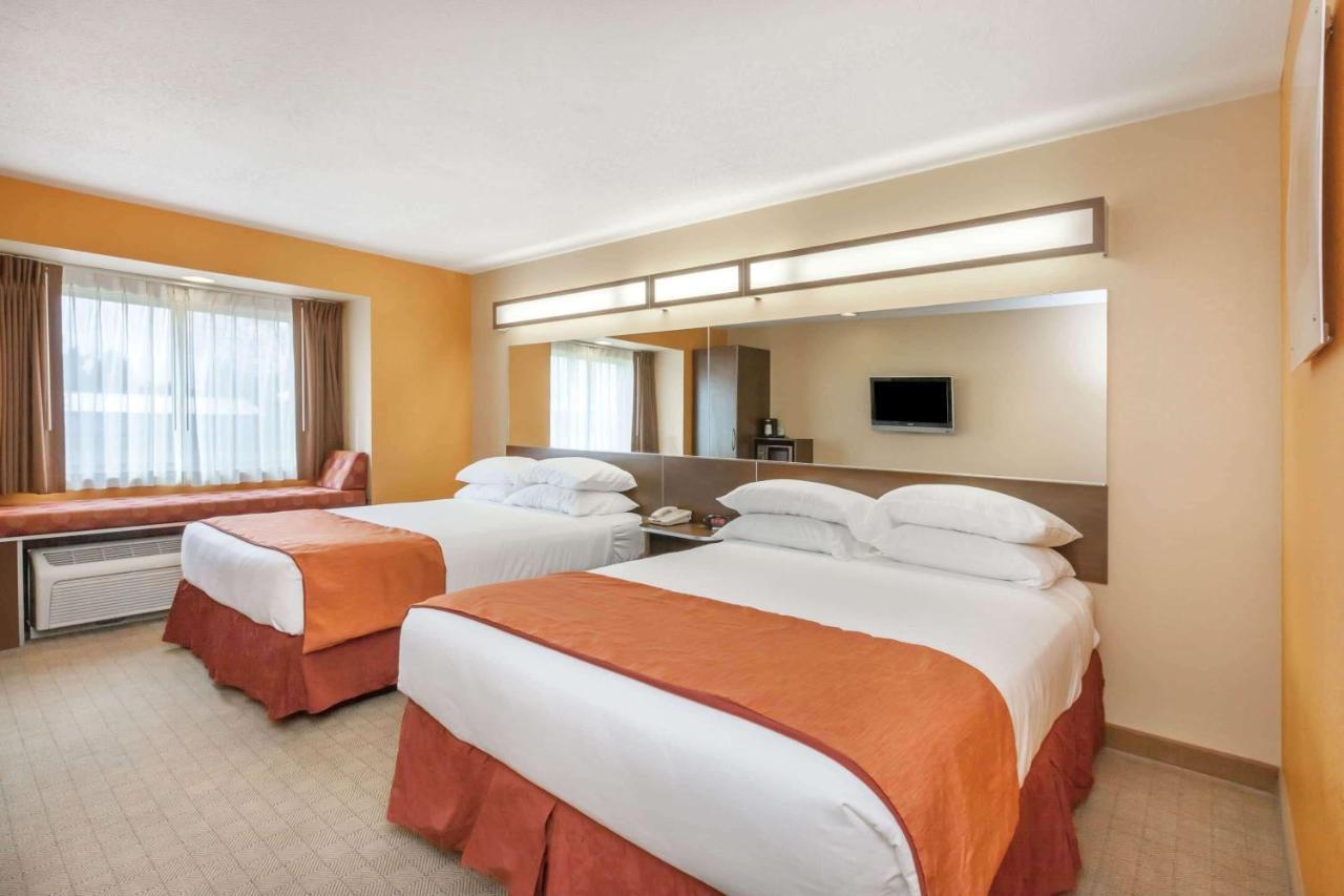 Microtel Inn & Suites By Wyndham Verona Exterior foto
